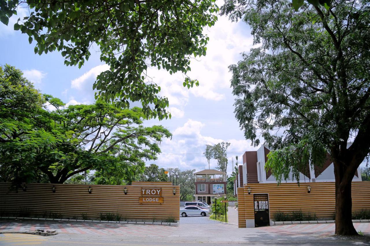 לוסקה Troy Lodge מראה חיצוני תמונה