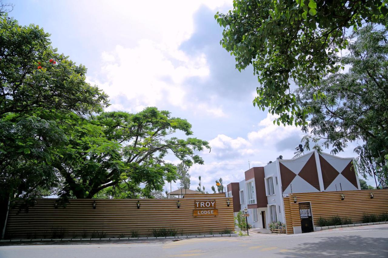 לוסקה Troy Lodge מראה חיצוני תמונה